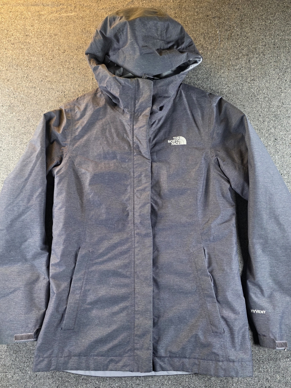 The North Face Women’s M SALITA HyVent Hooded Rain Jacket Gray Waterproof Coat